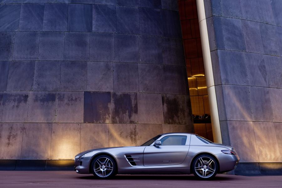 Mercedes-Benz SLS AMG 2010 года  (фото 437 из 526)